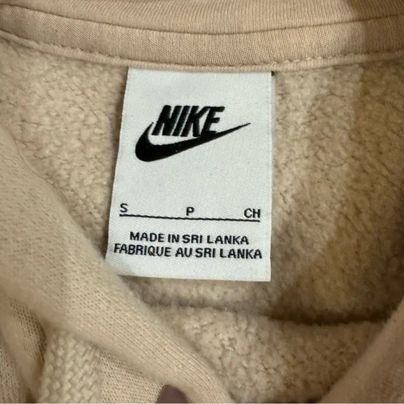 NIKE Crème Club Fleece Hoodie Size S - Picture 2 of 2